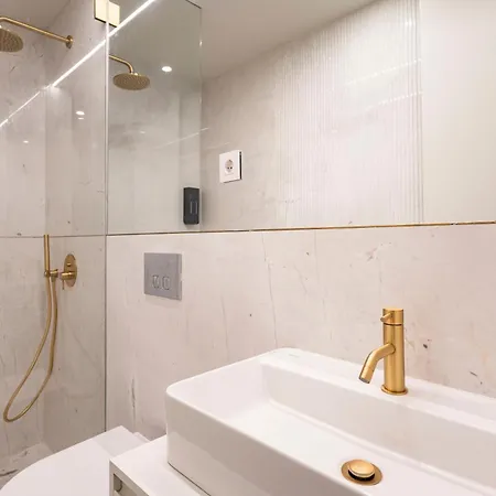 Apartmentsporto - Almada Aliados 318 Apartments *
